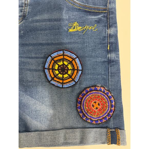 Desigual Beaded Patch Bermuda Denim Shorts – Size 28 - Picture 5 of 11